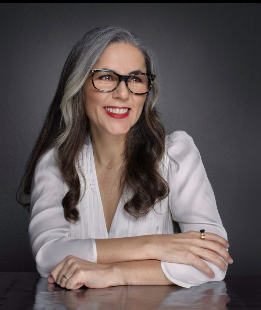 Rocio Aquino es autora, conferencista y emprendedora mexicana