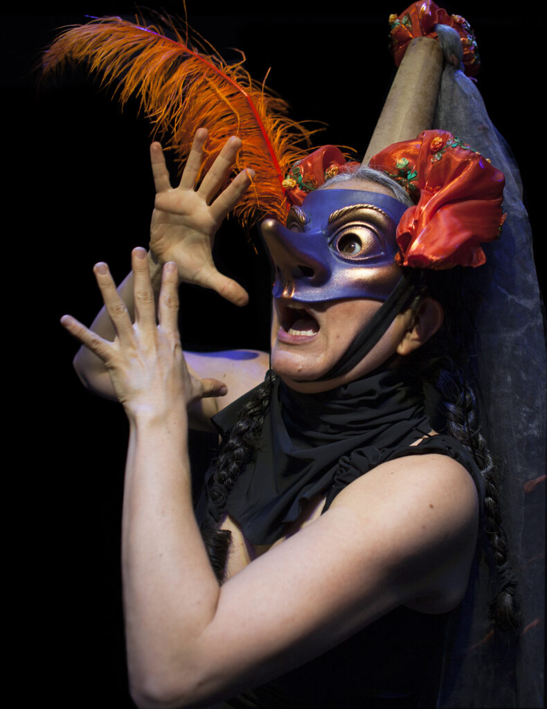“A LA ORILLA DEL MUNDO” DE LA COMPAÑÍA CASATALLER TEATRO DE MEDELLÍN LLEGA A BOGOTÁ