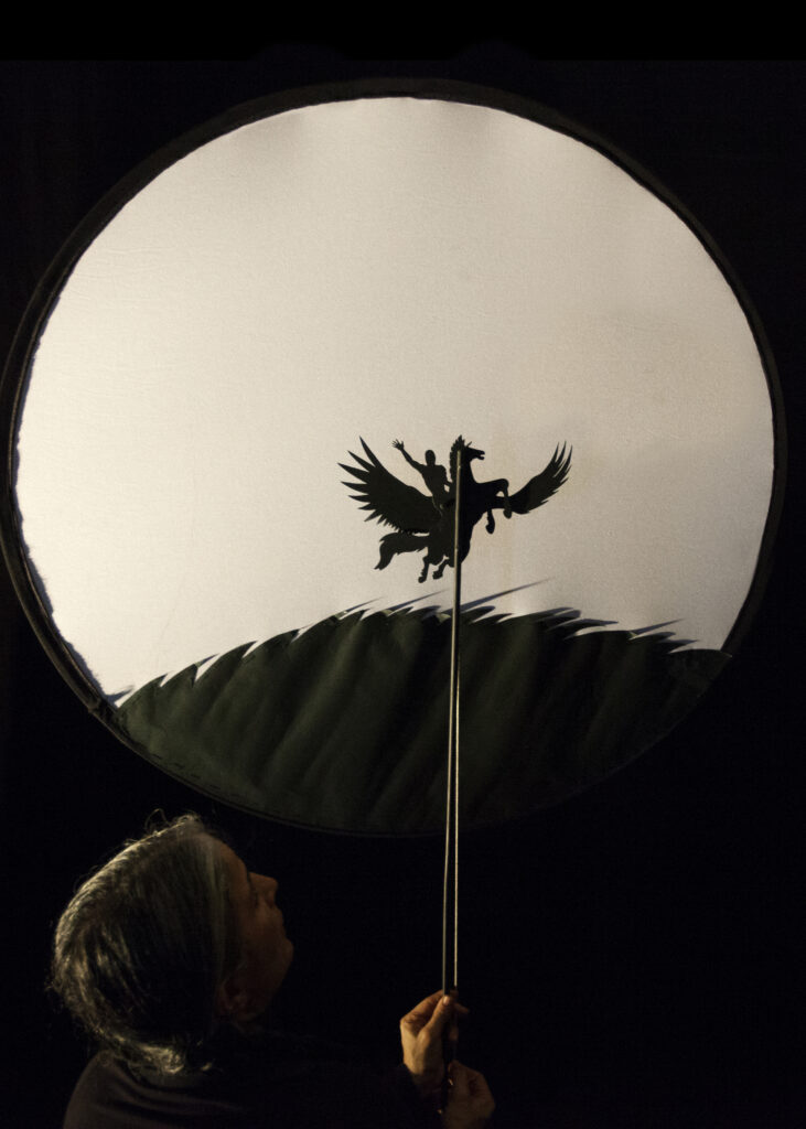 “A LA ORILLA DEL MUNDO” DE LA COMPAÑÍA CASATALLER TEATRO DE MEDELLÍN LLEGA A BOGOTÁ